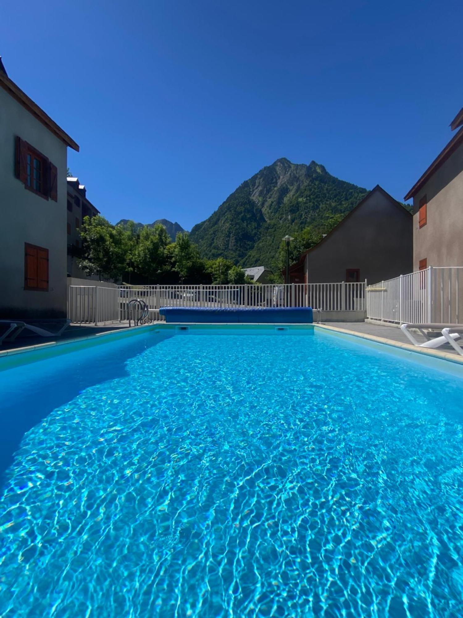 Appartement T2 bis 40M2 5P. Vue. Balcon. Parking. Piscine été. à Cauterets Extérieur photo